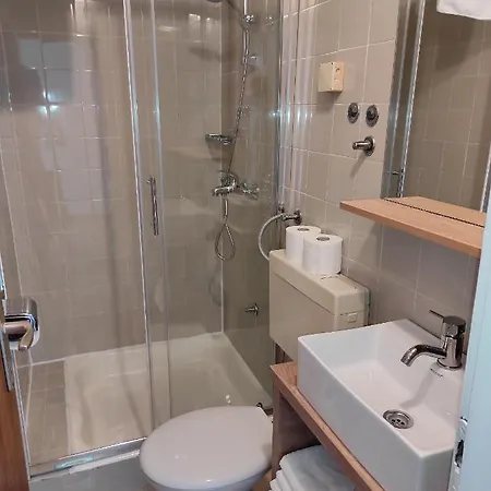 And Bozena Gæstehus 3*