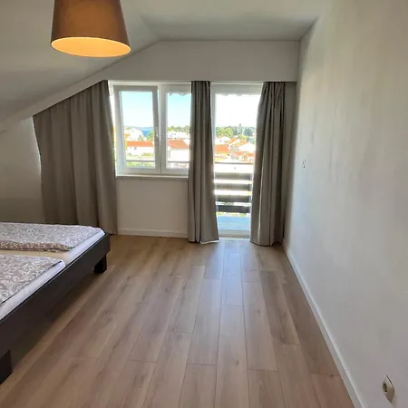 Guest house And Bozena Vodice