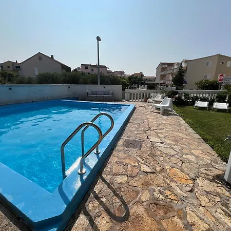 And Bozena Gæstehus