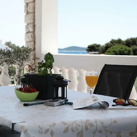And Bozena 3* Vodice