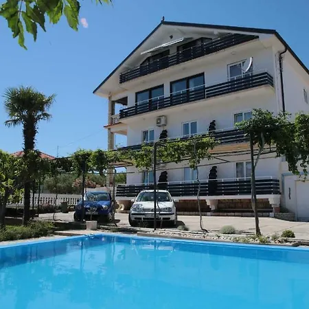 Guest house And Bozena