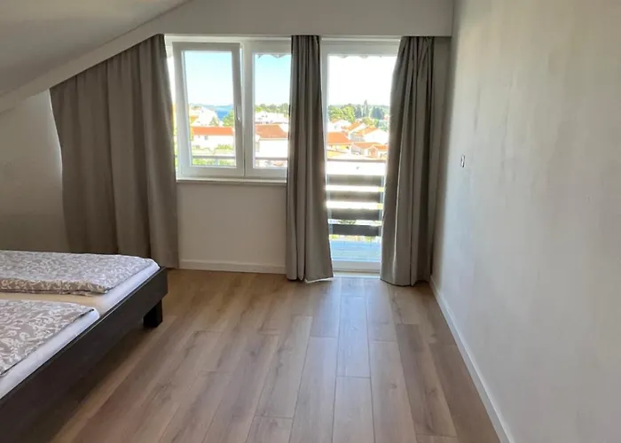 Guest house And Bozena Vodice