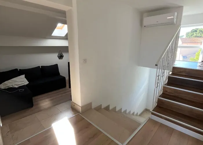 And Bozena Водице